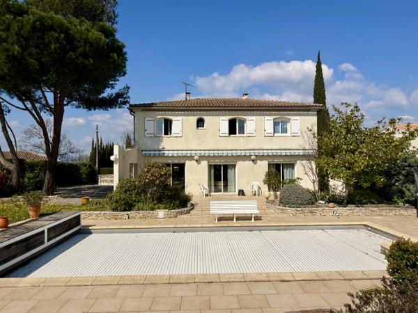 Élégante maison familiale avec piscine à deux pas du centre de Carcassonne