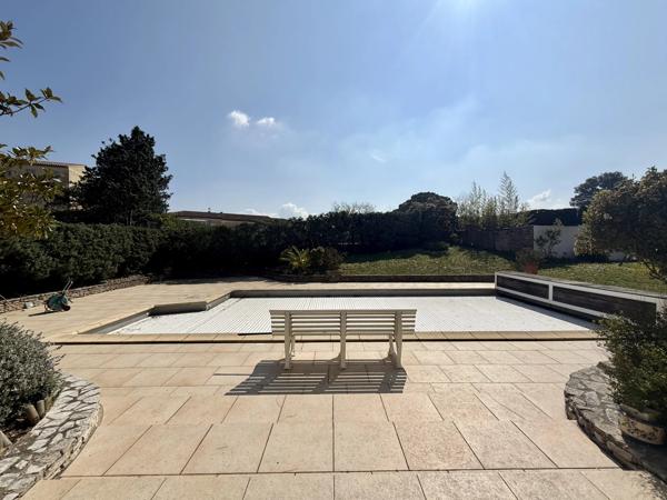 Élégante maison familiale avec piscine à deux pas du centre de Carcassonne