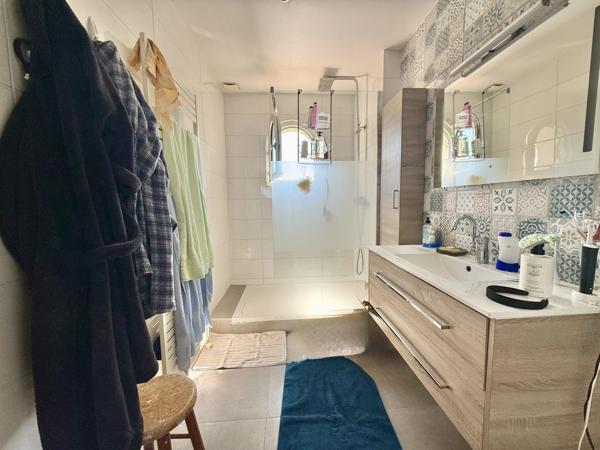 Élégante maison familiale avec piscine à deux pas du centre de Carcassonne