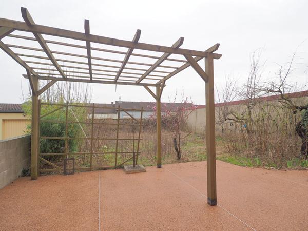 Maison de ville type 7 pleine de caractère à Metz-Vallières