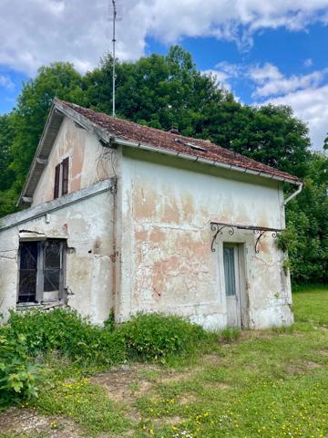 Couilly-Pont-aux-Dames (77860) Maison à rénover sur 564 m² de terrain