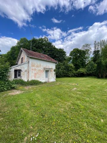 Couilly-Pont-aux-Dames (77860) Maison à rénover sur 564 m² de terrain