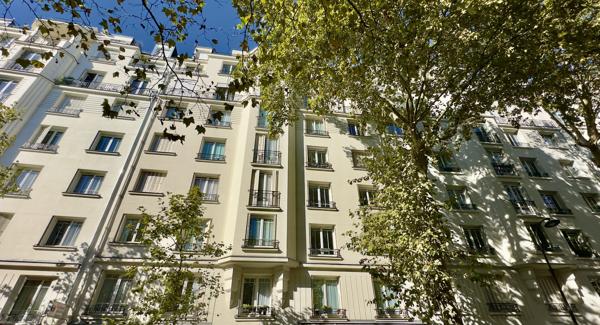 A VENDRE 2P 25M2 IMM. ART DÉCO BEL ANCIEN ASC. BUTTE BERGEYRE - BUTTES CHAUMONT PARIS 19E
