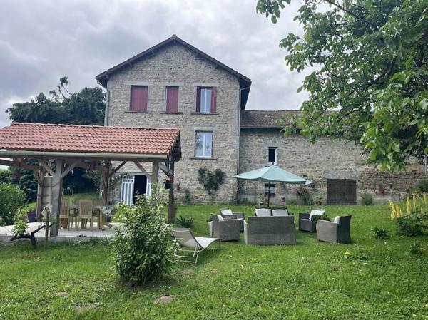 Maison à vendre |  Sauviat-sur-Vige |  6 pièces | 153 m²