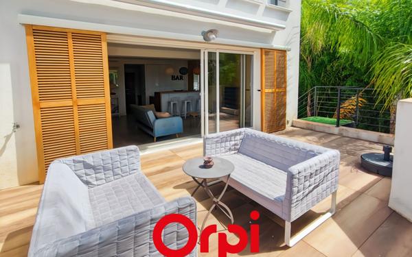 Appartement à vendre    5 pièces • 132,35 m2 Bandol