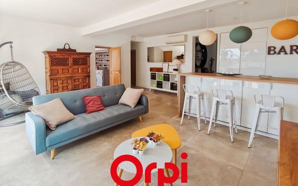 Appartement à vendre    5 pièces • 132,35 m2 Bandol