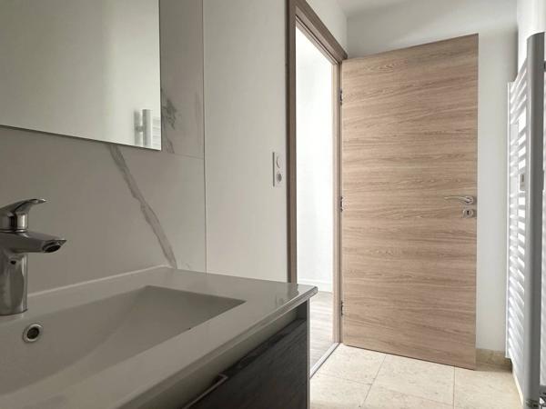 T2 – 33,40 m² Carrez – 1er étage – Centre Saint-Jean-d’Angély