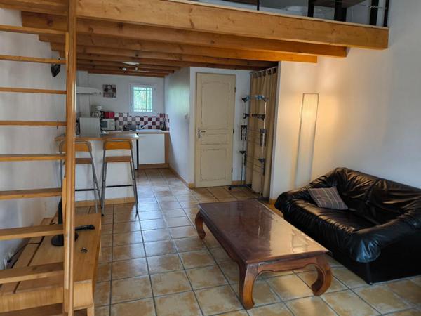 Ensemble immobilier de 440 m² sur une parcelle de 1536 m²