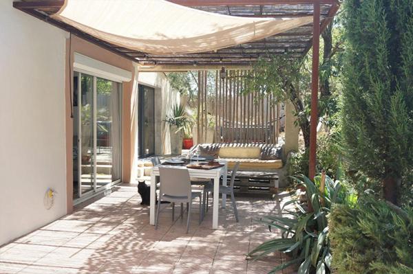 Ensemble immobilier de 440 m² sur une parcelle de 1536 m²