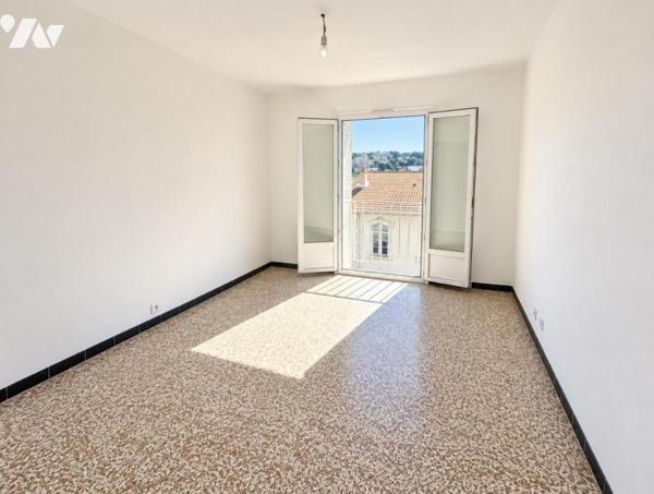 ROQUEBRUNE CAP MARTIN proche commodités 3 pièces traversant 57 m2 