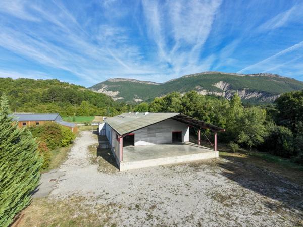 Veynes/Aspres sur Buech/ ZA La Condamine 05140 Local industriel 1000m2/ parcelle de 5000 m2