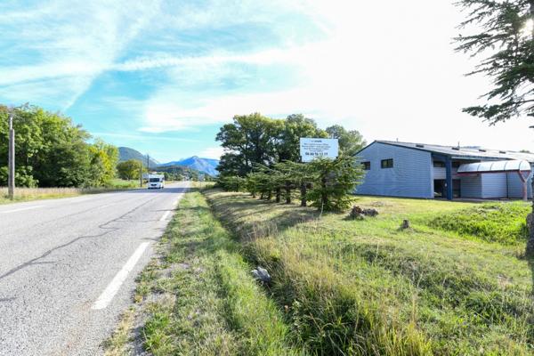 Veynes/Aspres sur Buech/ ZA La Condamine 05140 Local industriel 1000m2/ parcelle de 5000 m2