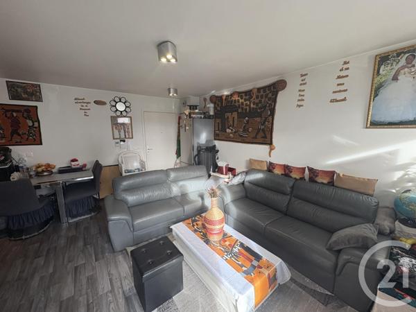 Appartement à vendre  3 pièces - 56 m2 STAINS - 93
