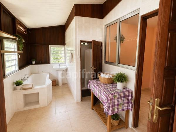 Maison à vendre 8 pièces MONTSINERY TONNEGRANDE (973)