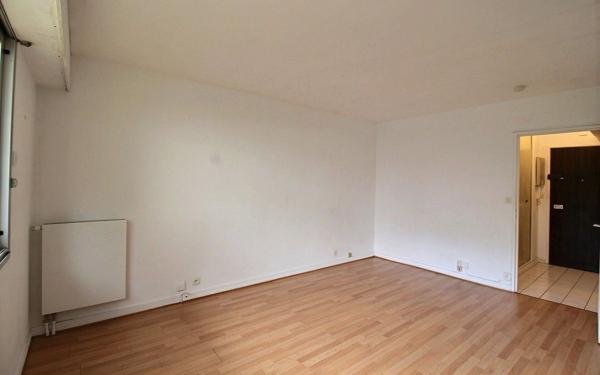 Appartement à vendre    1 pièce • 29 m2 Clichy