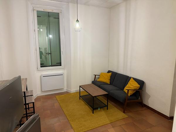 Location Appartement 2 pièces Cadolive (13950)