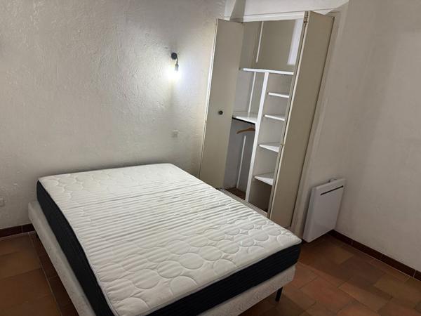 Location Appartement 2 pièces Cadolive (13950)