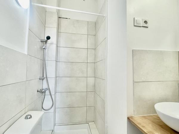Location Appartement 2 pièces Cadolive (13950)
