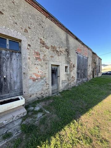 Maison à vendre |  Saint-Priest-la-Marche |  2 pièces | 50 m²