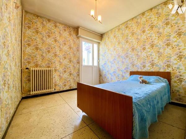 Maison à moderniser 79m² sur 331m² de jardin