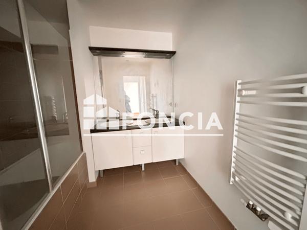 Location Appartement 3 pièces 78.1 m² - 8/10 RUE DES HIBISCUS Saint Nazaire 44600