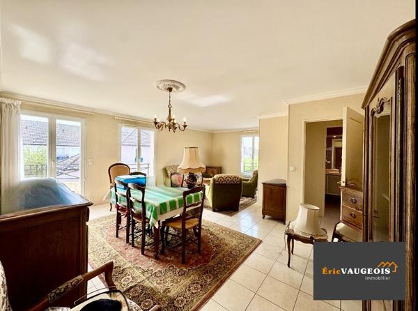 Coulommiers (77120) Appart F3/F4 - 85 m² Ascenseur. Dernier étage. Coulommiers