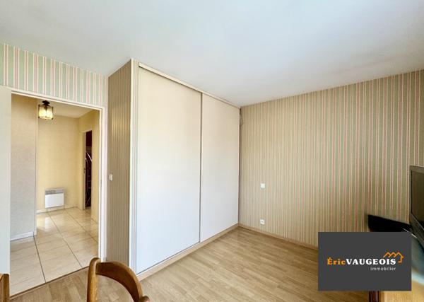 Coulommiers (77120) Appart F3/F4 - 85 m² Ascenseur. Dernier étage. Coulommiers