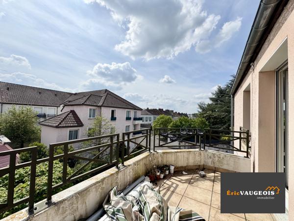Coulommiers (77120) Appart F3/F4 - 85 m² Ascenseur. Dernier étage. Coulommiers