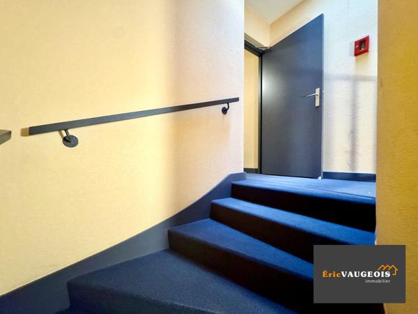 Coulommiers (77120) Appart F3/F4 - 85 m² Ascenseur. Dernier étage. Coulommiers