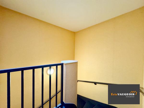 Coulommiers (77120) Appart F3/F4 - 85 m² Ascenseur. Dernier étage. Coulommiers