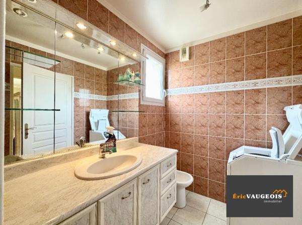 Coulommiers (77120) Appart F3/F4 - 85 m² Ascenseur. Dernier étage. Coulommiers