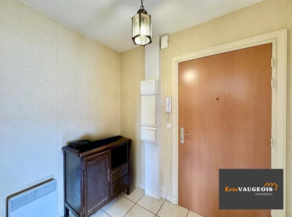 Coulommiers (77120) Appart F3/F4 - 85 m² Ascenseur. Dernier étage. Coulommiers