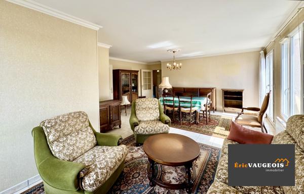 Coulommiers (77120) Appart F3/F4 - 85 m² Ascenseur. Dernier étage. Coulommiers