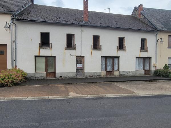 Maison + anciens commerces prix sacrifié