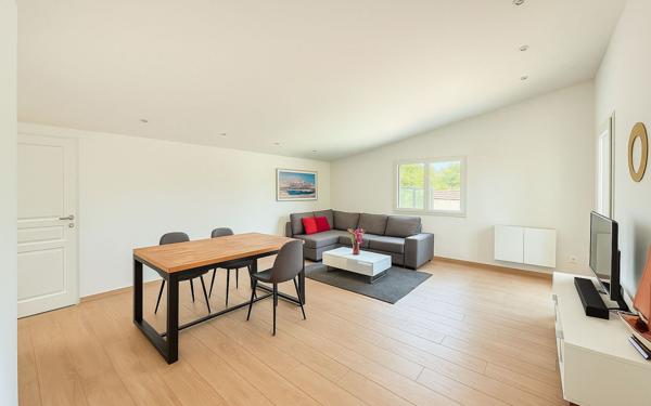 Maison à vendre    4 pièces •  Marseille 12