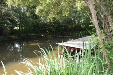 Étang à vendre à Martigné-sur-Mayenne en Mayenne (53470), ref : 53075/FC119 Étang à vendre à Martigné-sur-Mayenne en Mayenne (53470), ref : 53075/FC119 Étang à vendre à Martigné-sur-Mayenne en Mayenne (53470), ref : 53075/FC119