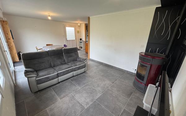 Maison à vendre    5 pièces •  Berd'huis