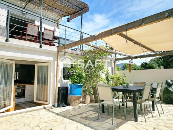 Maison 170 m² divisée en 2 logements + studio – Terrain 965 m² avec piscine