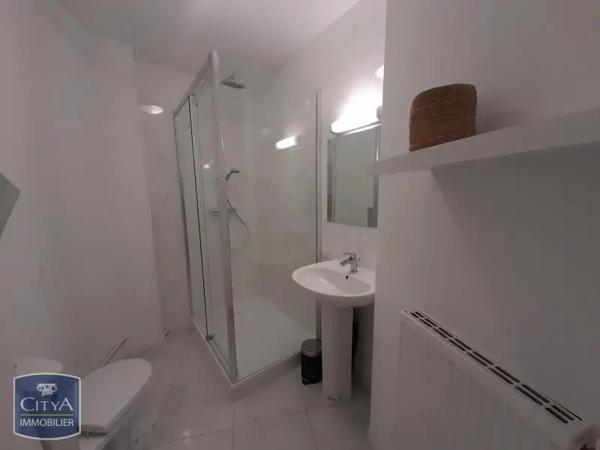 Appartement à louer 1 pièce 30.37m² Nantes (44100)