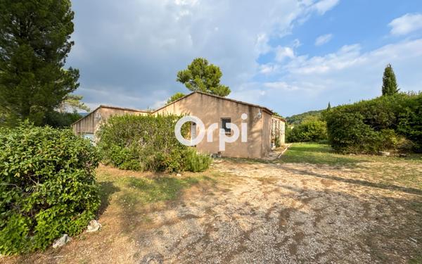 Maison à vendre    5 pièces •  Aubagne