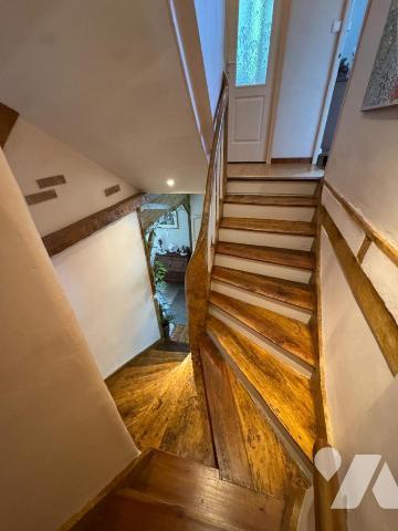 Au calme d'un hameau, habitation avec garage et jardin