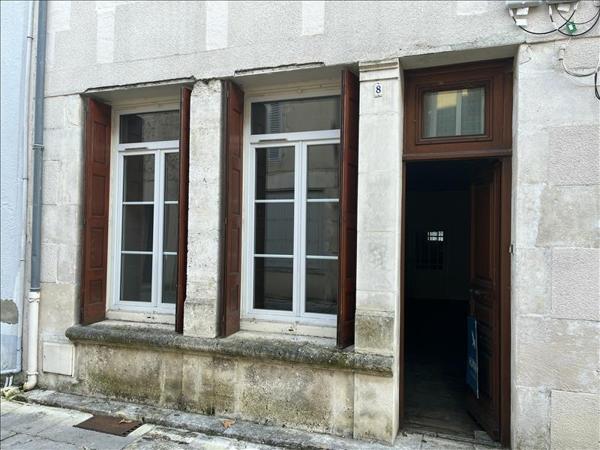 Maison à vendre |  Montbron |  5 pièces | 142 m²