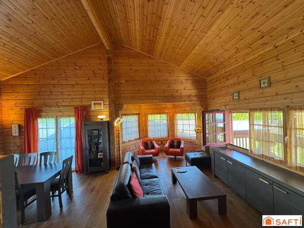 Cheppy 55270. Exceptionnel chalet finlandais de plain-pied de cinq pièces.