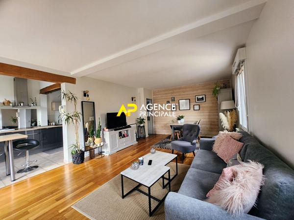 Maison Argenteuil 5 pièces de 100m² au sol (92 m2 habitables)- Secteur les Coteaux €349 000 ** - Référence 4531