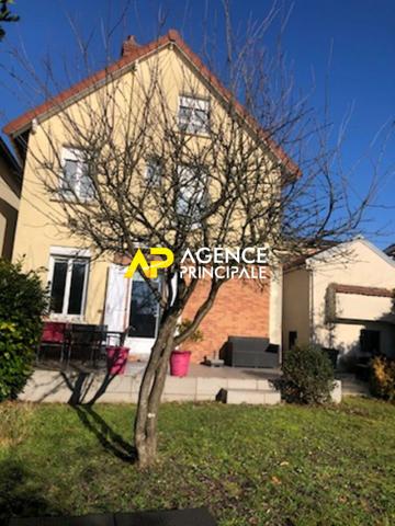 Maison Argenteuil 5 pièces de 100m² au sol (92 m2 habitables)- Secteur les Coteaux €349 000 ** - Référence 4531
