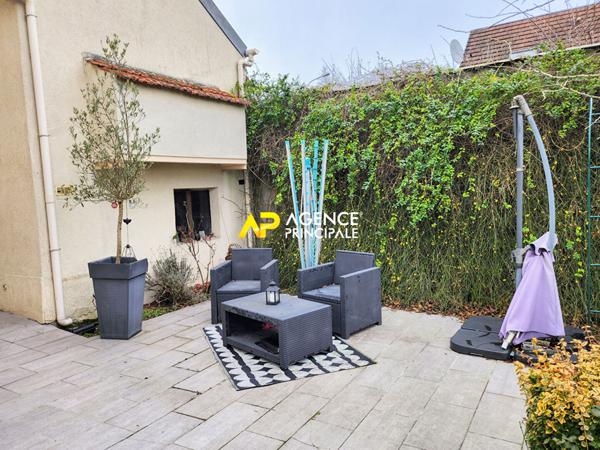 Maison Argenteuil 5 pièces de 100m² au sol (92 m2 habitables)- Secteur les Coteaux €349 000 ** - Référence 4531