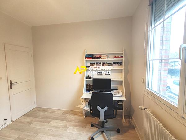 Maison Argenteuil 5 pièces de 100m² au sol (92 m2 habitables)- Secteur les Coteaux €349 000 ** - Référence 4531