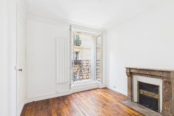 Vente - Appartement 2 pièces 34 m 2 Paris (75018)