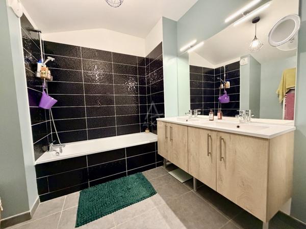 Ramonville - Dernier étage privatif avec rooftop et vue dégagée