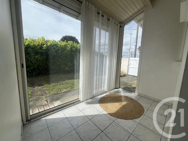 Maison à vendre  5 pièces - 117 m 2   MESCHERS SUR GIRONDE  - 17